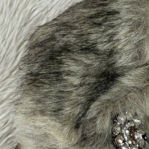 Pier 1 Imports Faux Fur Rhinestone Brooch Wine Bottle Collar Cape Vinodeco - Picture 5 of 12